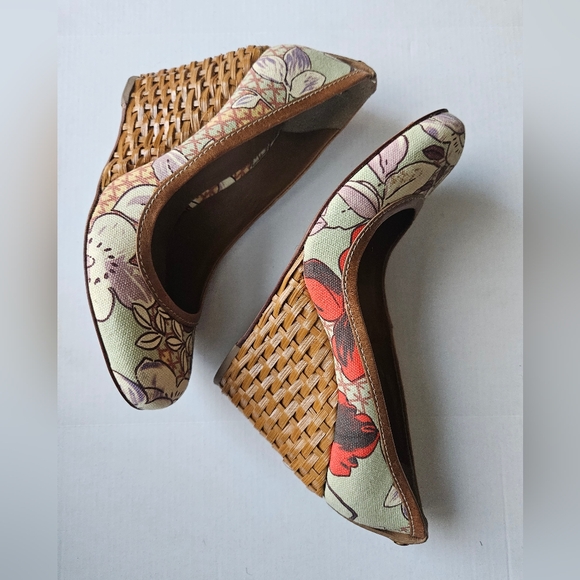 Tory Burch Shoes - Tory Burch Basket Wedges Excellent Condition